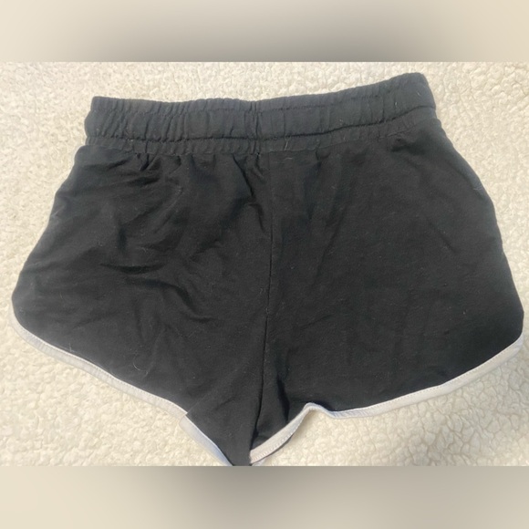 Forever 21 black comfy shorts - Picture 4 of 4